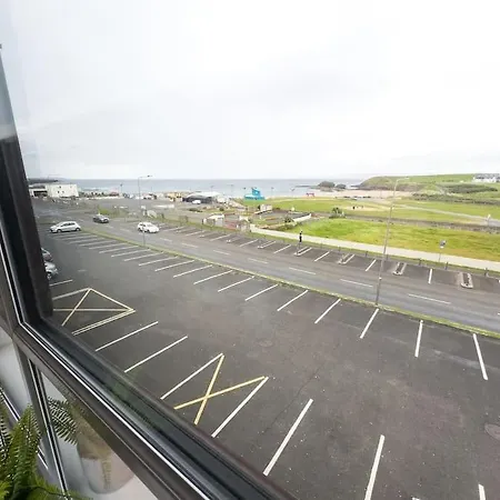 Centrally Located At The Shore - Apartment