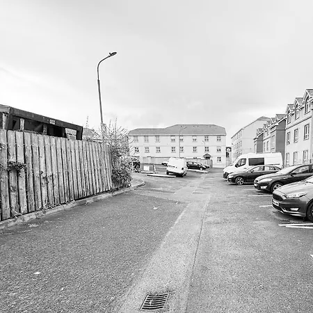 Centrally Located At The Shore - Apartment Bundoran