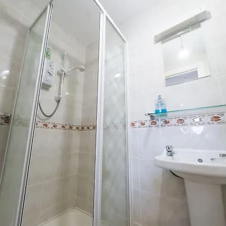 Centrally Located At The Shore - * Bundoran